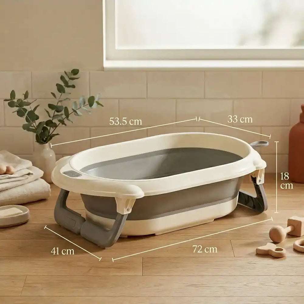 Baignoire bébé sur pied 3-en-1 posée sur son pied réglable en hauteur