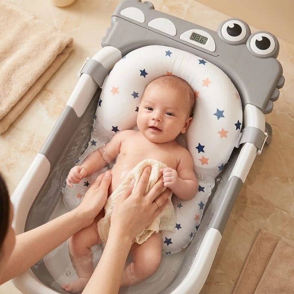 Bébé calé, tête hors de l'eau.